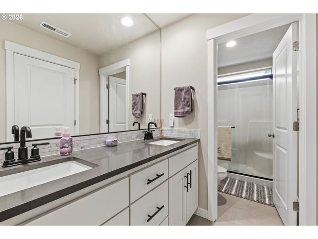 12685 Se ZION St, Damascus, OR 97089