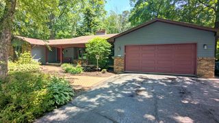 8360 CLAYTON AVENUE, Neenah, WI 54956