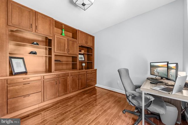 6 TOWERING OAKS DR, Fredericksburg, VA 22405