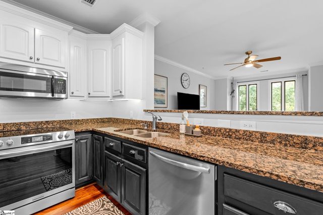 1209 E Washington Street Unit 304, Greenville, SC 29601