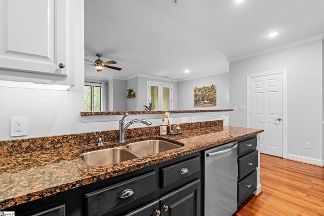 1209 E Washington Street Unit 304, Greenville, SC 29601