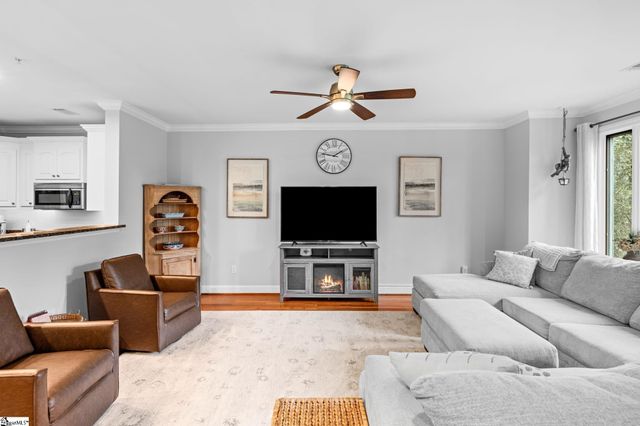 1209 E Washington Street Unit 304, Greenville, SC 29601