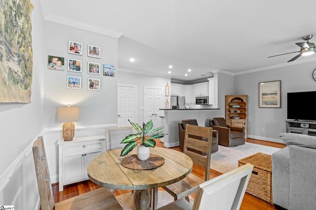 1209 E Washington Street Unit 304, Greenville, SC 29601