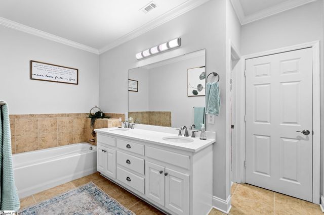 1209 E Washington Street Unit 304, Greenville, SC 29601