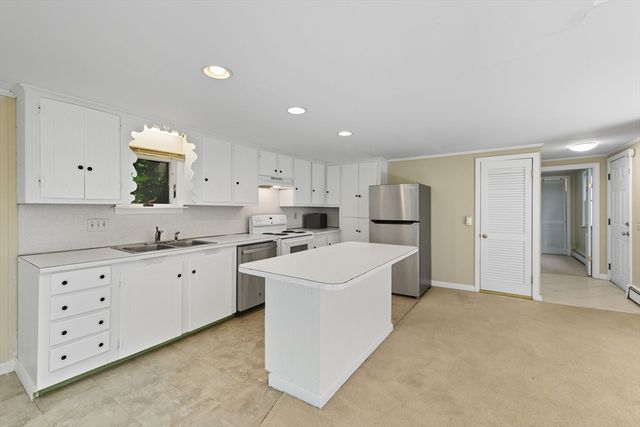 59 Hope Ln, Dennis, MA 02638