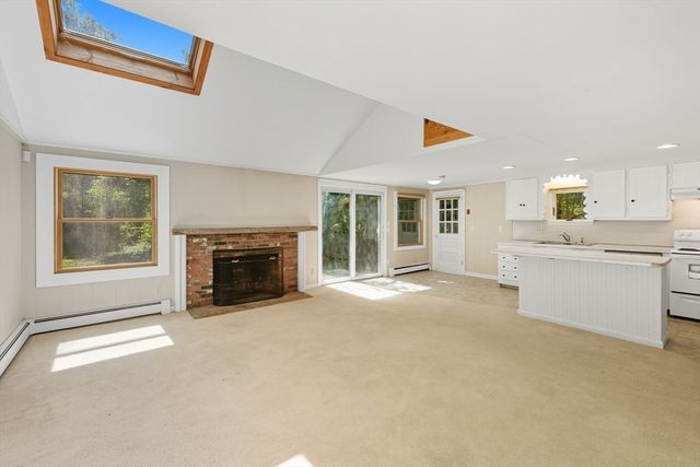 59 Hope Ln, Dennis, MA 02638