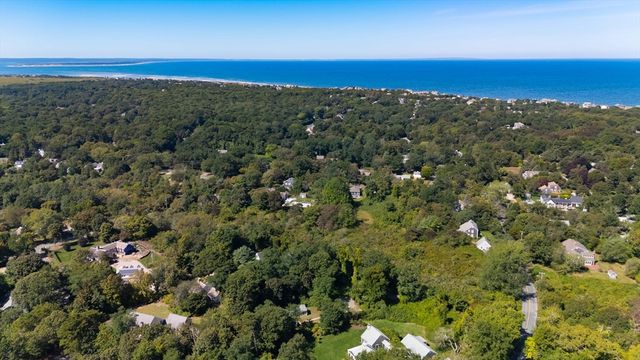 59 Hope Ln, Dennis, MA 02638