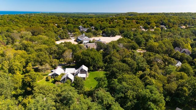 59 Hope Ln, Dennis, MA 02638