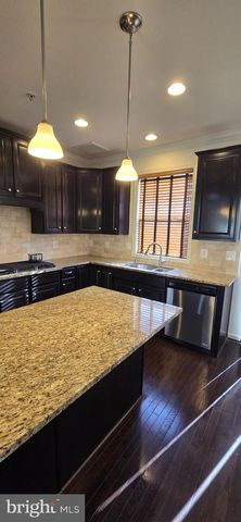 14067 MARKETCENTER DR, Clarksburg, MD 20871