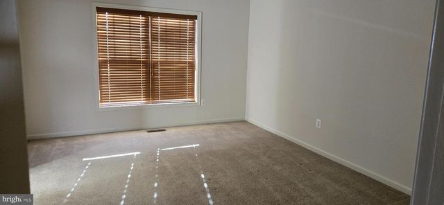 14067 MARKETCENTER DR, Clarksburg, MD 20871