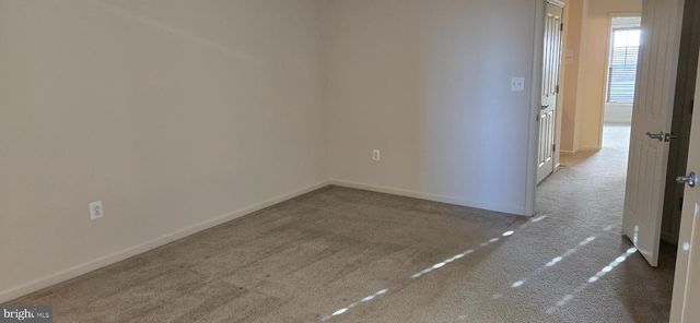 14067 MARKETCENTER DR, Clarksburg, MD 20871