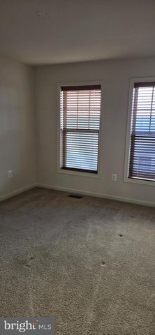 14067 MARKETCENTER DR, Clarksburg, MD 20871