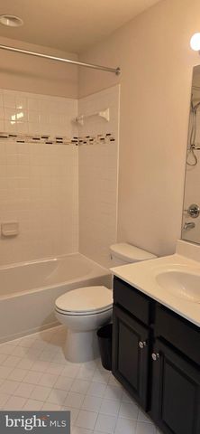 14067 MARKETCENTER DR, Clarksburg, MD 20871