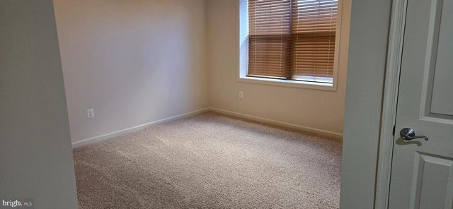 14067 MARKETCENTER DR, Clarksburg, MD 20871