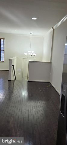 14067 MARKETCENTER DR, Clarksburg, MD 20871