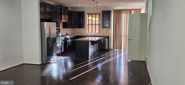 14067 MARKETCENTER DR, Clarksburg, MD 20871