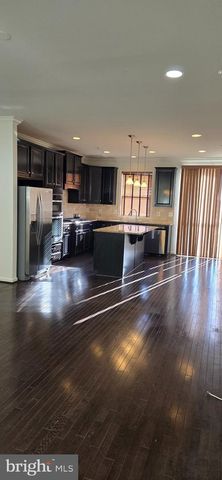 14067 MARKETCENTER DR, Clarksburg, MD 20871