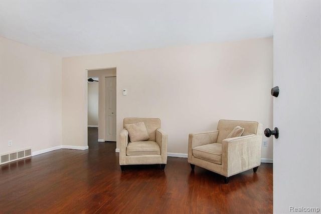 4839 Mansfield Avenue G6, Royal Oak City, MI 48073