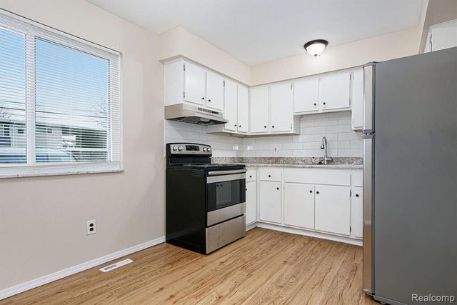 4839 Mansfield Avenue G6, Royal Oak City, MI 48073