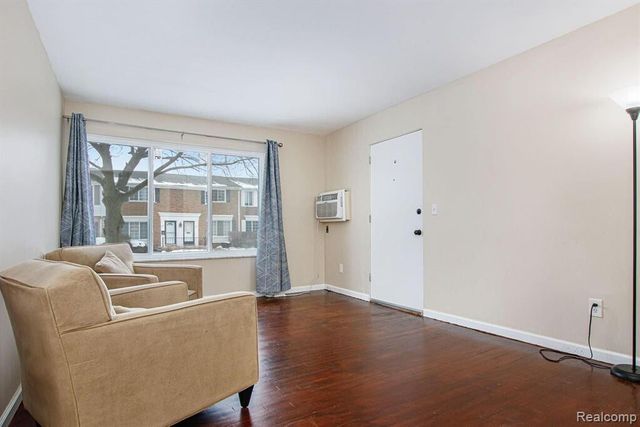 4839 Mansfield Avenue G6, Royal Oak City, MI 48073