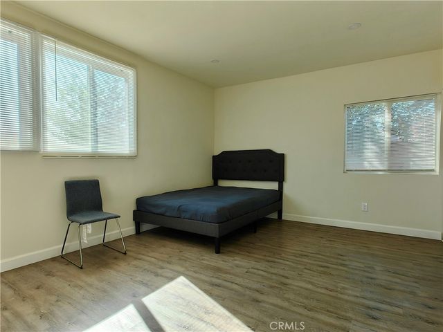 960 E Columbia Avenue, Pomona, CA 91767