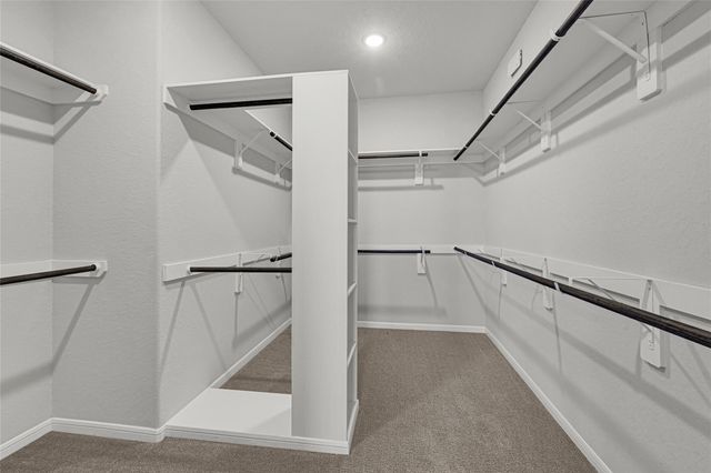 15302 Spring Lake Avenue, Mont Belvieu, TX 77523