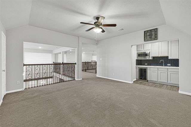 15302 Spring Lake Avenue, Mont Belvieu, TX 77523