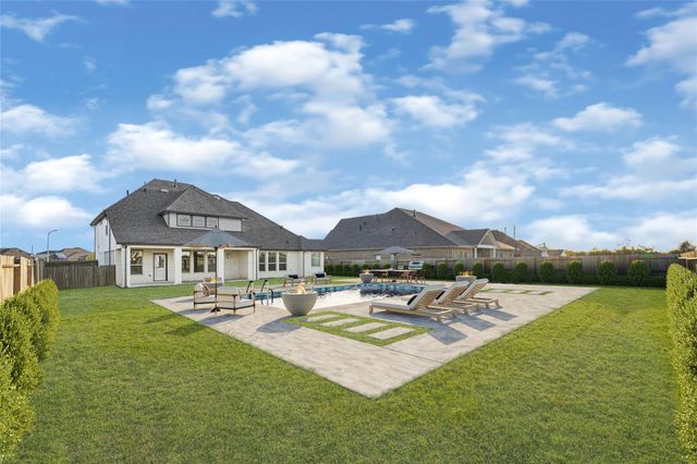 15302 Spring Lake Avenue, Mont Belvieu, TX 77523