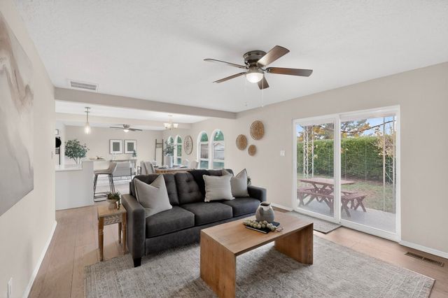 3803 Cheraz Road NE, Albuquerque, NM 87111