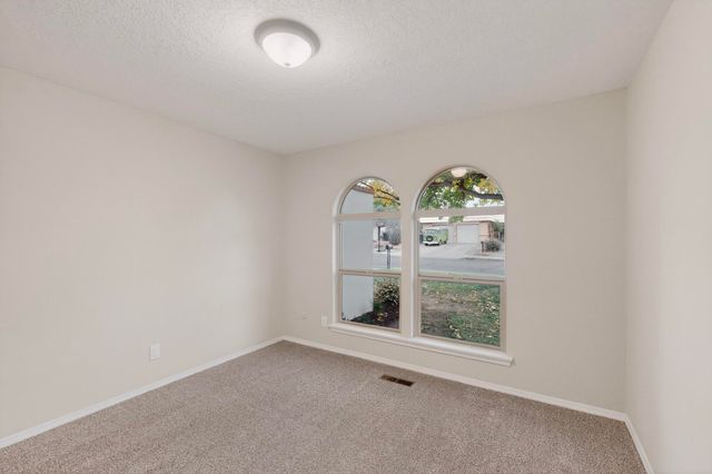 3803 Cheraz Road NE, Albuquerque, NM 87111