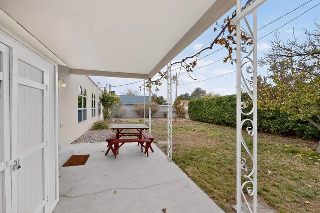 3803 Cheraz Road NE, Albuquerque, NM 87111