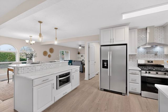 3803 Cheraz Road NE, Albuquerque, NM 87111