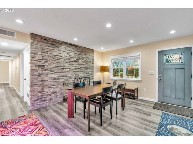 8516 N CALHOUN Ave, Portland, OR 97203