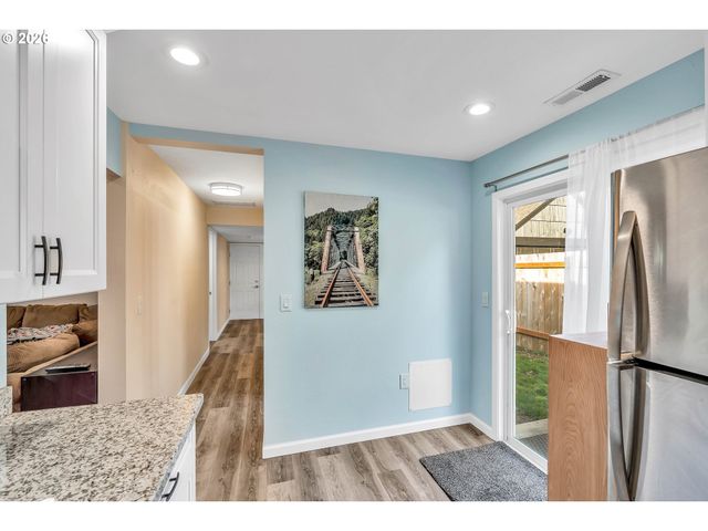 8516 N CALHOUN Ave, Portland, OR 97203