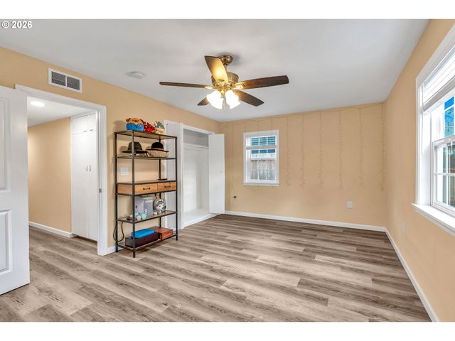 8516 N CALHOUN Ave, Portland, OR 97203