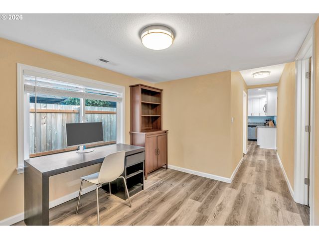 8516 N CALHOUN Ave, Portland, OR 97203