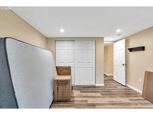 8516 N CALHOUN Ave, Portland, OR 97203