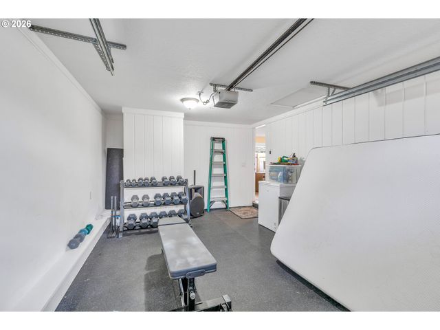 8516 N CALHOUN Ave, Portland, OR 97203