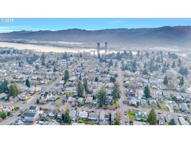 8516 N CALHOUN Ave, Portland, OR 97203