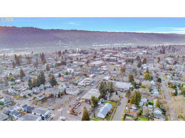 8516 N CALHOUN Ave, Portland, OR 97203