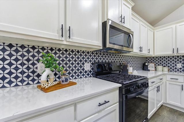 10309 NW 34th Terrace, Yukon, OK 73099