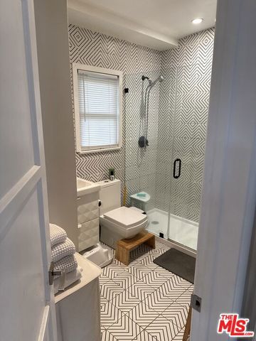 8807 Reading Avenue, Los Angeles, CA 90045