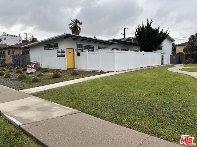 8807 Reading Avenue, Los Angeles, CA 90045