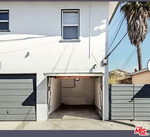 8807 Reading Avenue, Los Angeles, CA 90045