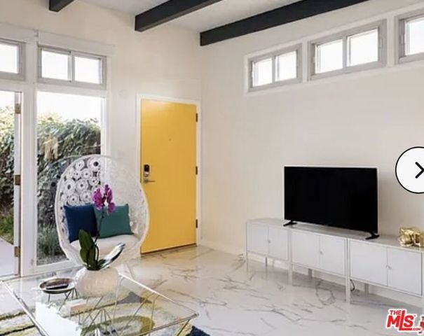 8807 Reading Avenue, Los Angeles, CA 90045