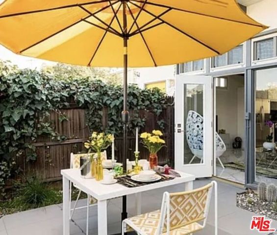 8807 Reading Avenue, Los Angeles, CA 90045