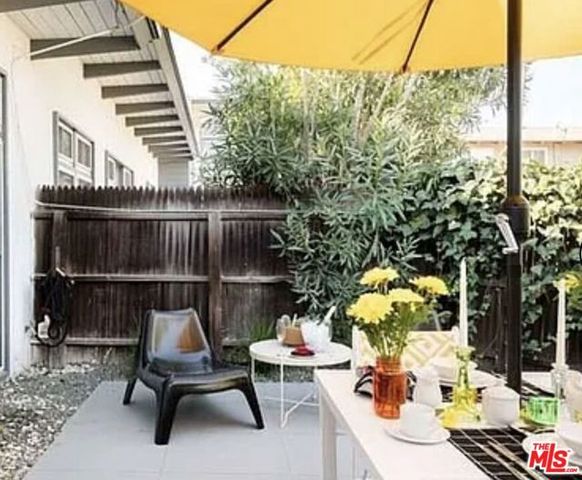 8807 Reading Avenue, Los Angeles, CA 90045