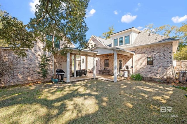 152 Pinecrest Lane, Fairhope, AL 36532
