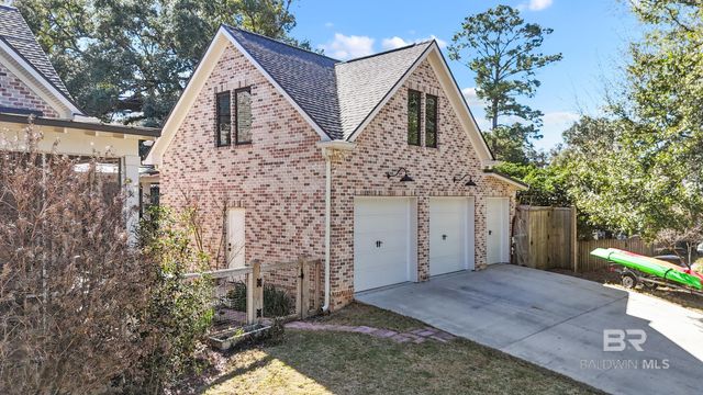 152 Pinecrest Lane, Fairhope, AL 36532