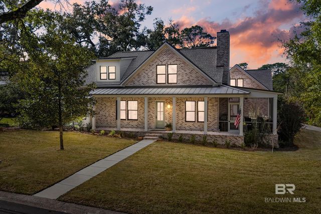 152 Pinecrest Lane, Fairhope, AL 36532